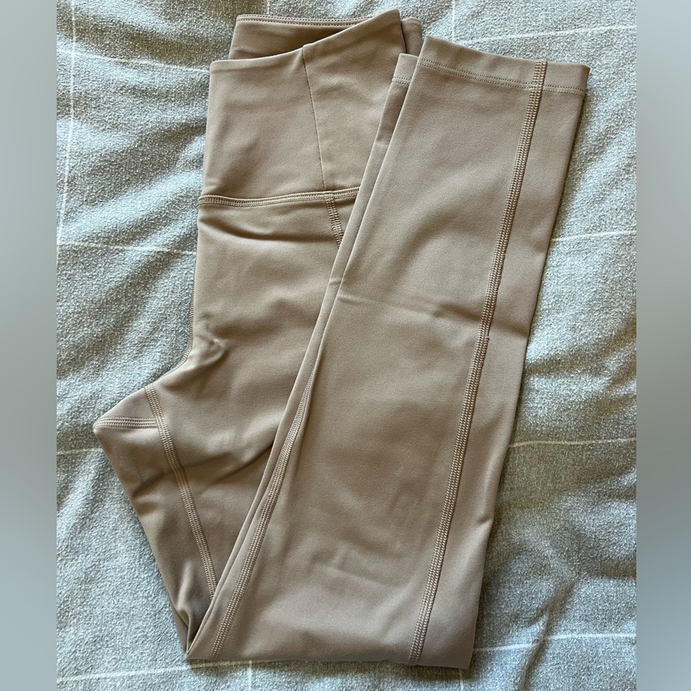 Girlfriend collective Compressive High-Rise Legging in 23 3/4" Inseam / XS